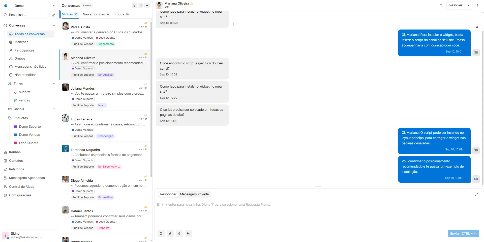 Caixa de entrada do Chat Linkatudo com conversas, equipes e atendimento em tempo real.